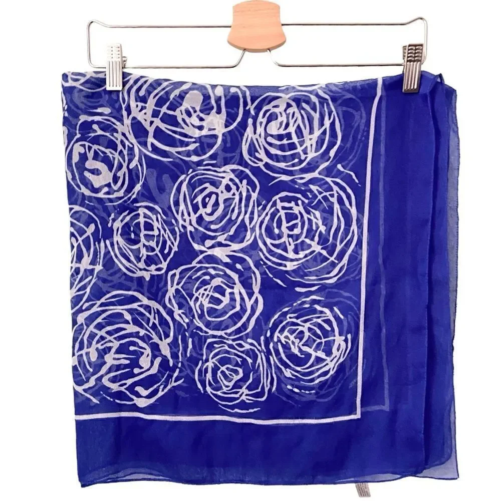 Tres- Elle Made in Italy Rose Print Blue and White Scarf in One Size